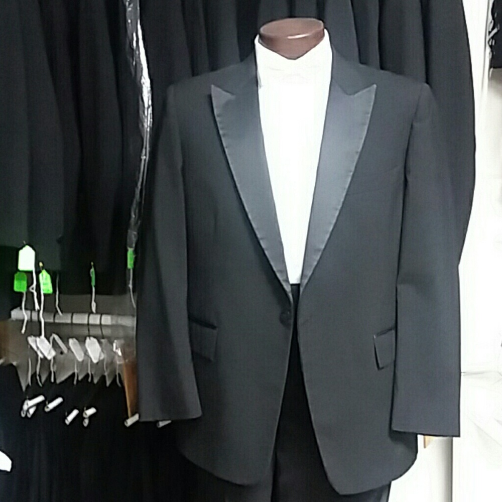 43S Peak Lapel Tuxedo Jacket